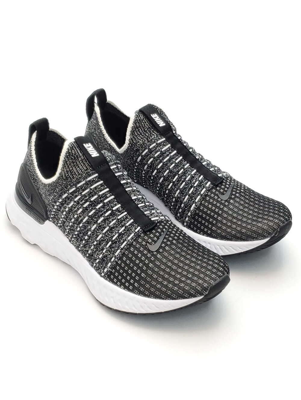 Nike React Phantom Run Flyknit 2 Oreo Slip On Shoes Athletic Women’s Size 6.5